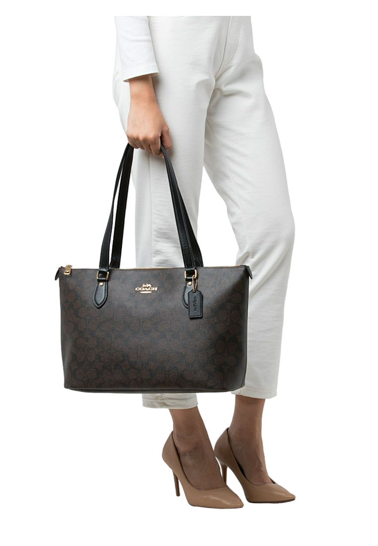 Coach Gallery Tote In Signature Canvas - Dark Brown