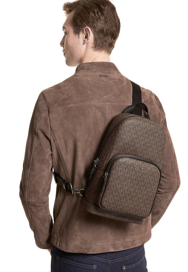 Michael Kors Mens Signature Cooper Sling Pack - Brown