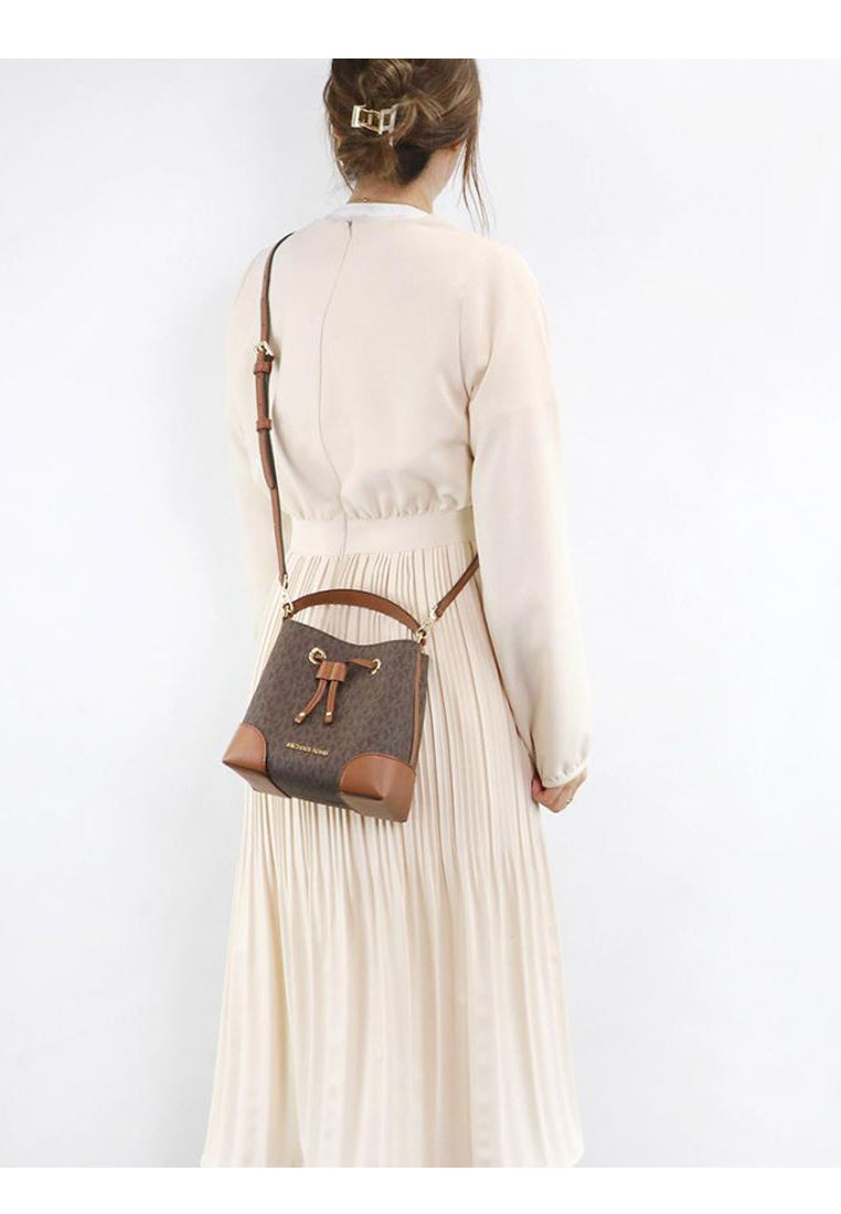 Michael Kors Mercer Small Logo Signature Bucket Bag - Brown