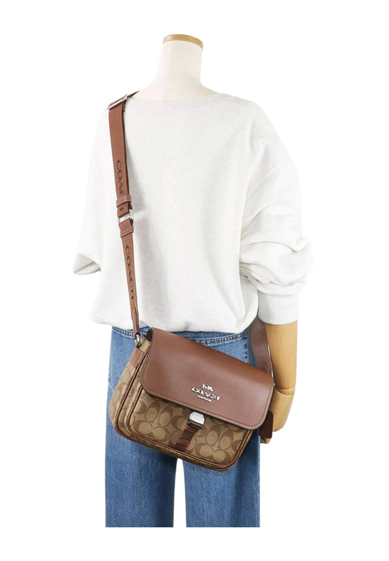 Coach Pace Messenger Bag In Signature Canvas - Brown