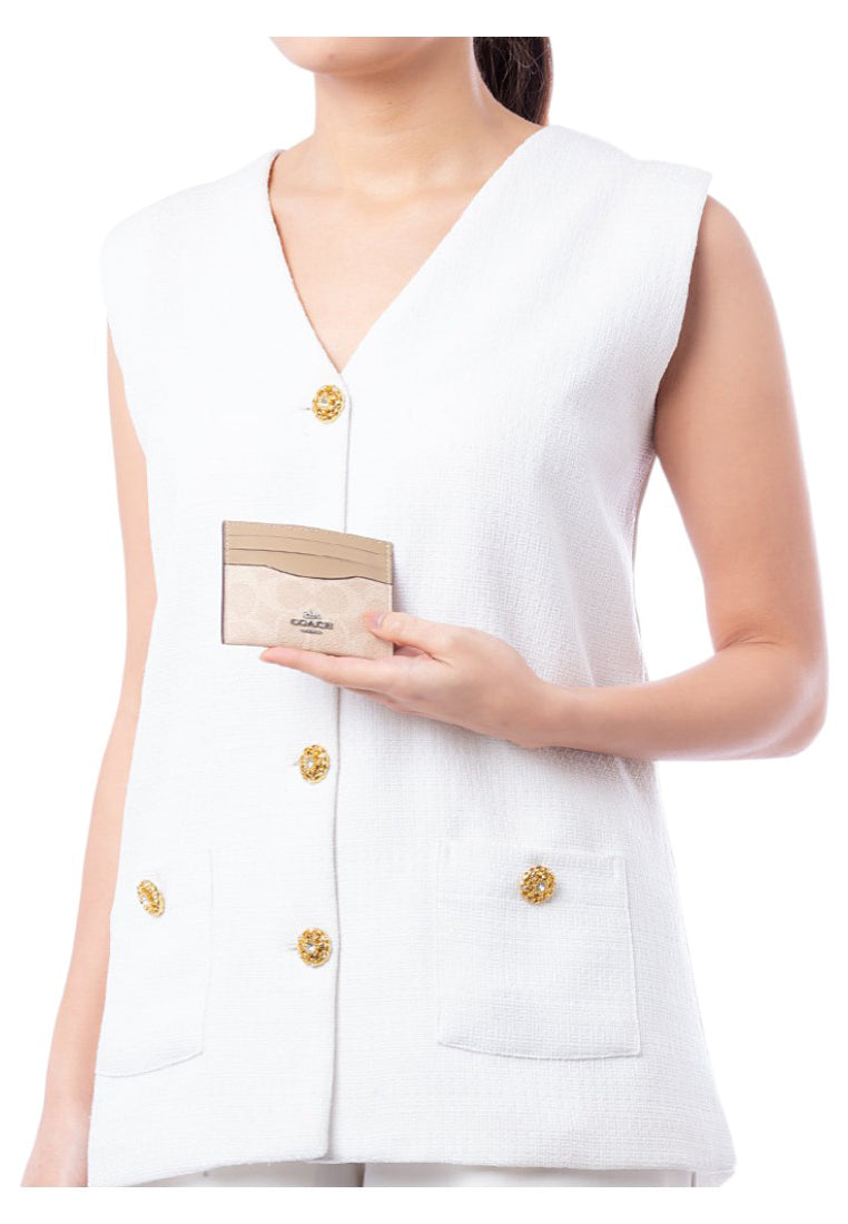Coach Slim ID Card Case In Signature Canvas - Sand/Taupe