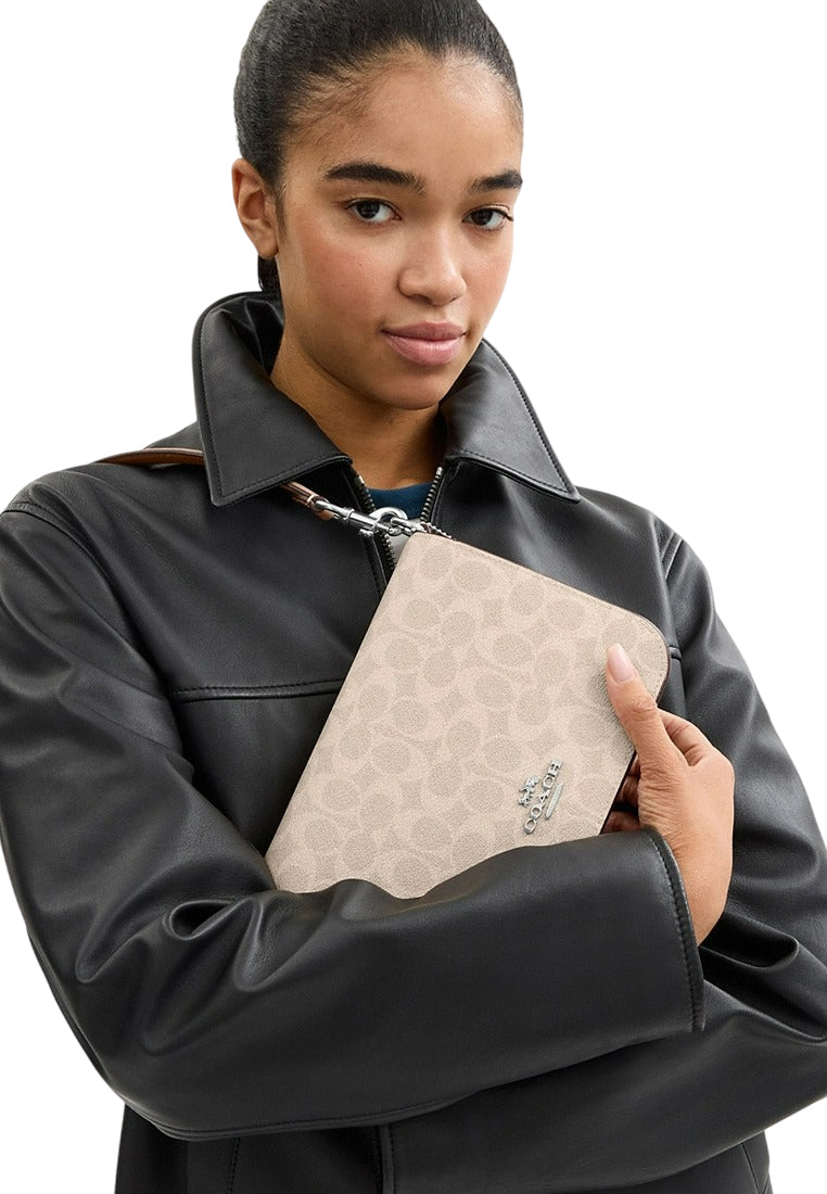 Coach Quinn Bag In Signature Canvas - Sand/Taupe